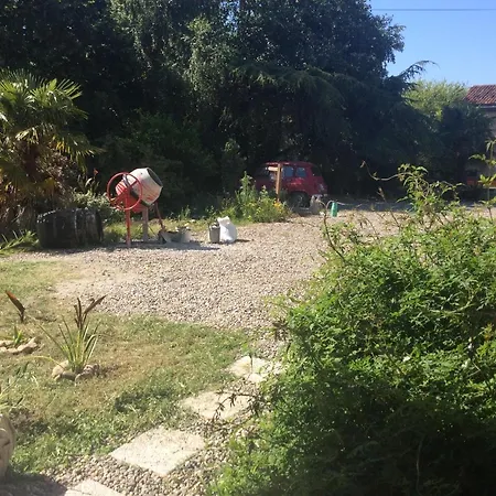 Le Pressoir Nyaraló *